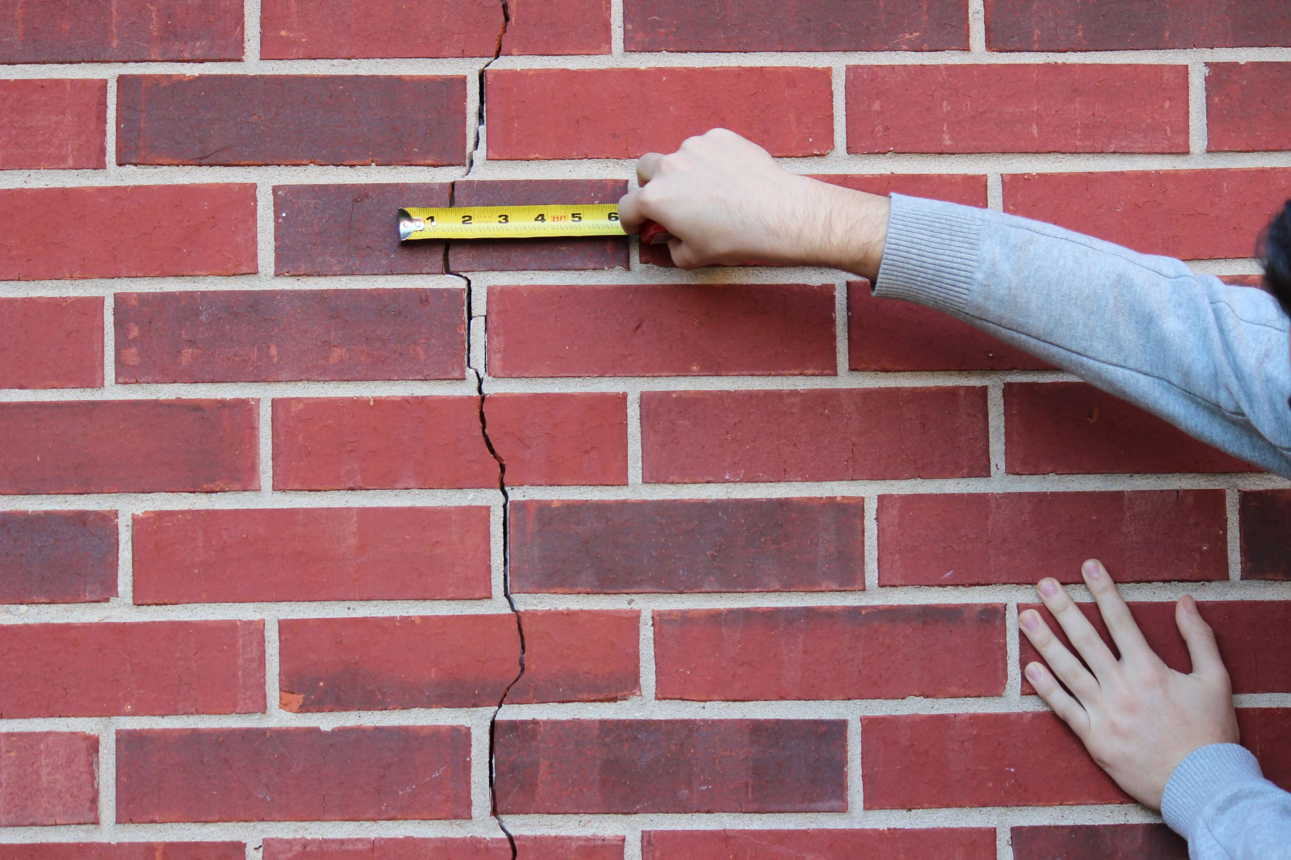 How to spot signs of subsidence